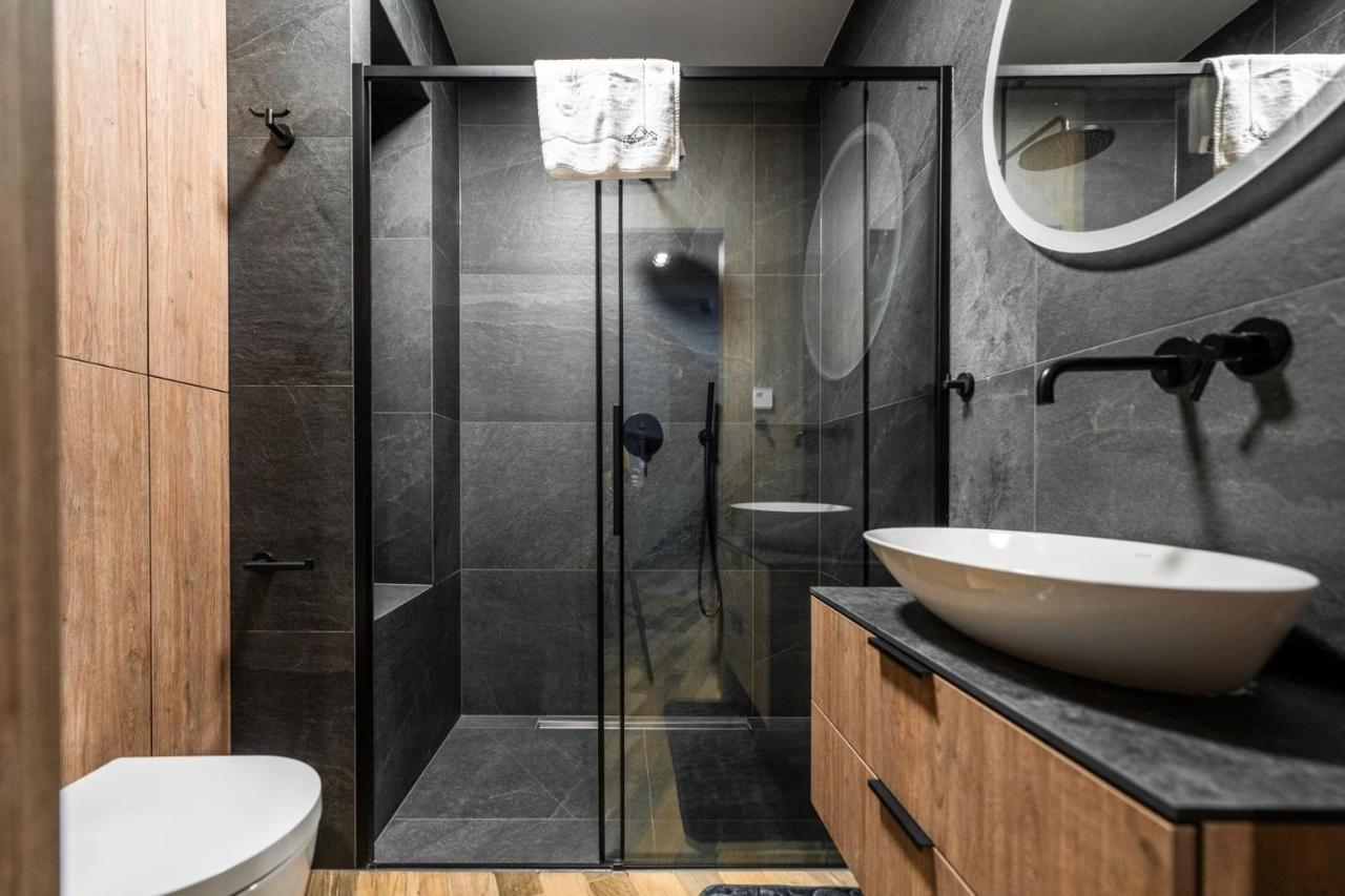 Stonehill24 - Apartament & Spa Шклярска Поремба Екстериор снимка