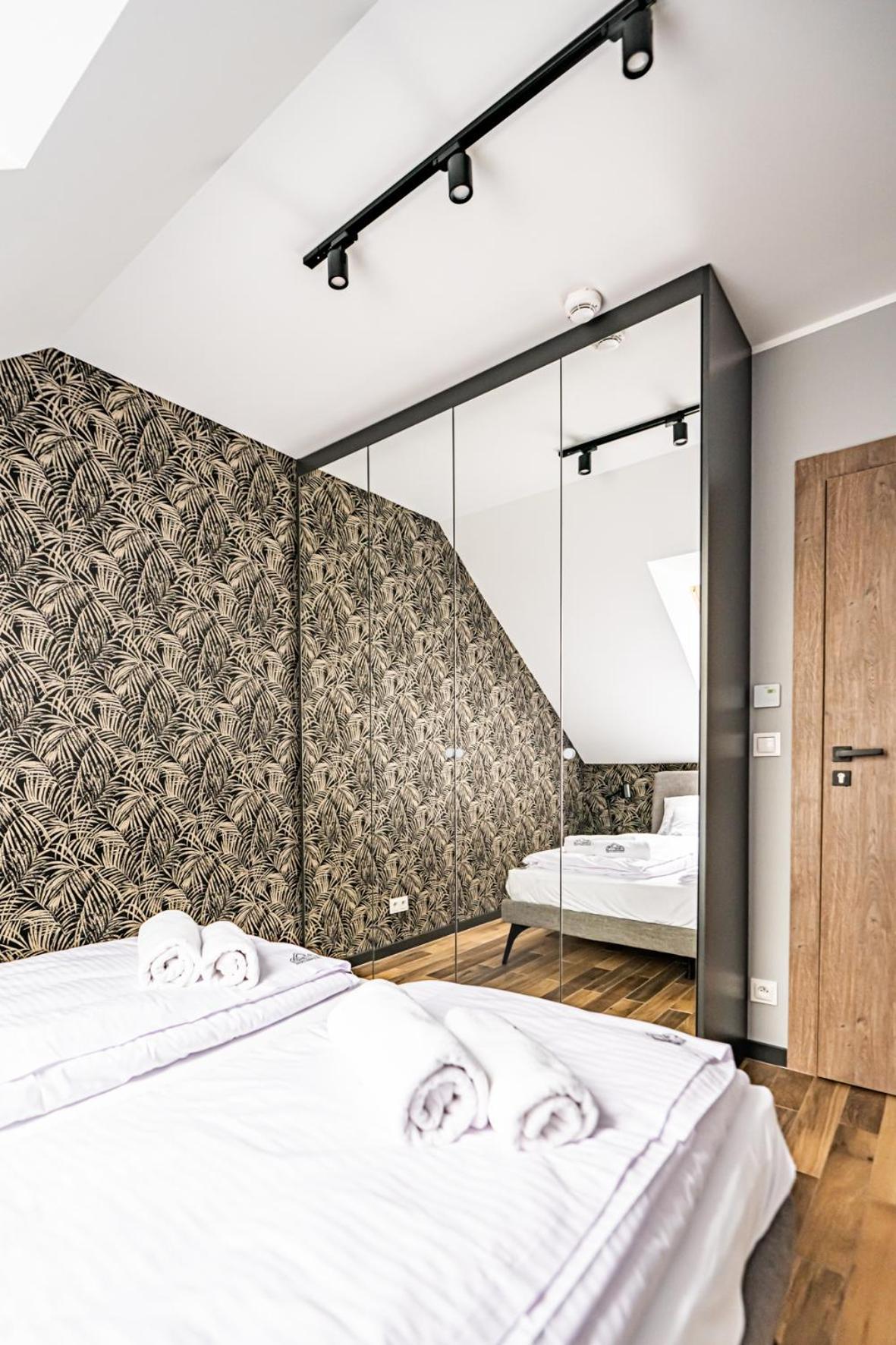 Stonehill24 - Apartament & Spa Шклярска Поремба Екстериор снимка